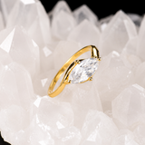 Anillo de compromiso con diamante de laboratorio central de 2.0ct corte marquise con certificado IGI elaborado en oro amarillo 14k