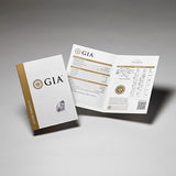 Anillo de compromiso con diamante natural central de .65ct con certificación GIA elaborado en oro amarillo de 14 kilates