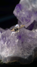 Anillo de compromiso con diamante natural de 1.0ct corte esmeralda con certificación GIA y 10 diamantes naturales laterales elaborado en oro amarillo de 14k