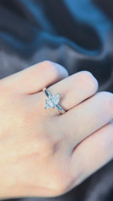 Anillo de compromiso con diamante de laboratorio de 1.0ct corte marquise con certificado IGI elaborado en oro blanco de 14k