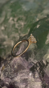Anillo de compromiso con diamante de laboratorio de 1.0ct corte brillante con certificado IGI elaborado en oro amarillo 14k
