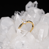 Anillo de compromiso con diamante de laboratorio de .50ct corte marquise con certificado IGI elaborado en oro amarillo de 14k