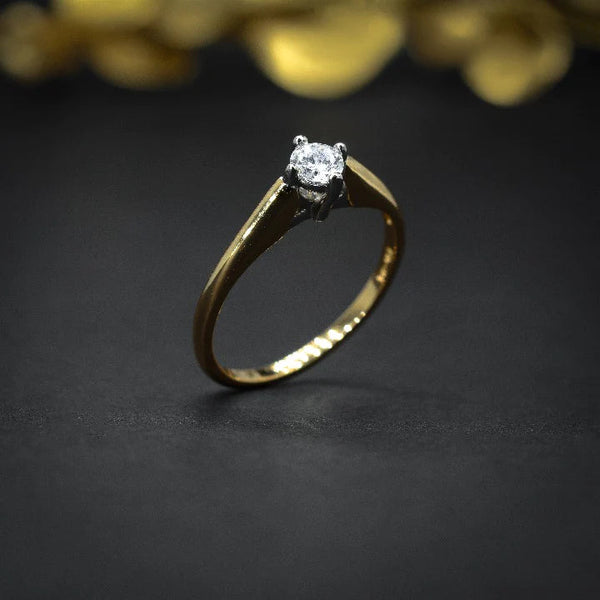 Anillo de compromiso con diamante natural central de .30ct con certificación GIA elaborado en oro amarillo de 18 kilates