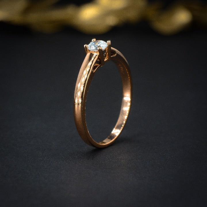 Anillo de compromiso con diamante natural de .40ct con certificación GIA elaborado en oro rosa de 14 kilates