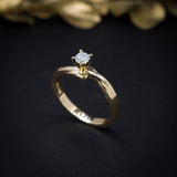 Anillo de compromiso con diamante natural de .20ct elaborado en oro amarillo de 14 kilates