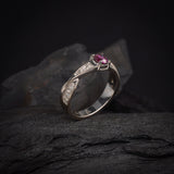 Anillo de compromiso con zafiro rosa natural y 14ct de diamantes naturales laterales realizado en oro blanco de 14 kialtes