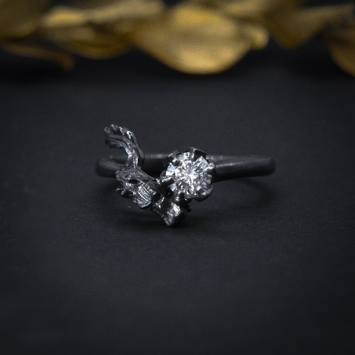 Anillo de compromiso con diamante natural de .30ct con certificación GIA elaborado en oro de 14 kilates