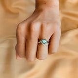 Anillo de compromiso con moissanita de .50ct con certificado GRA elaborado en oro blanco de 14 kilates