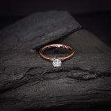Anillo de compromiso con diamante natural de .40ct con certificación GIA elaborado en oro rosa de 14 kilates