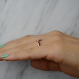 Anillo de compromiso con diamante natural de .20 puntos elaborado en oro rosa de 14 kilates