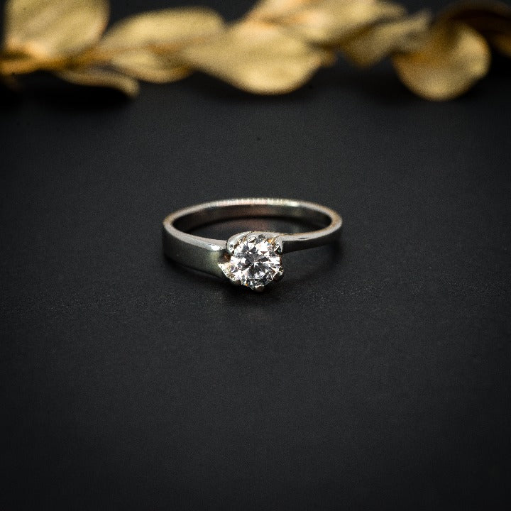 Anillo de compromiso con moissanita de 1 quilate con certificado GRA elaborado en oro blanco de 14 kilates