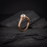 Anillo de compromiso con moissanita de 1 quilate con certificado GRA y 10 diamantes laterales elaborado en oro rosa 14 kilates