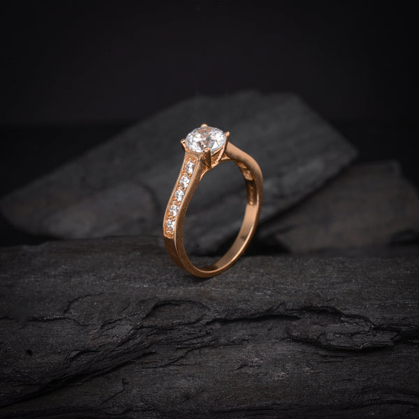 Anillo de compromiso con moissanita de 1 quilate con certificado GRA y cristales laterales elaborado en oro rosa 14 kilates