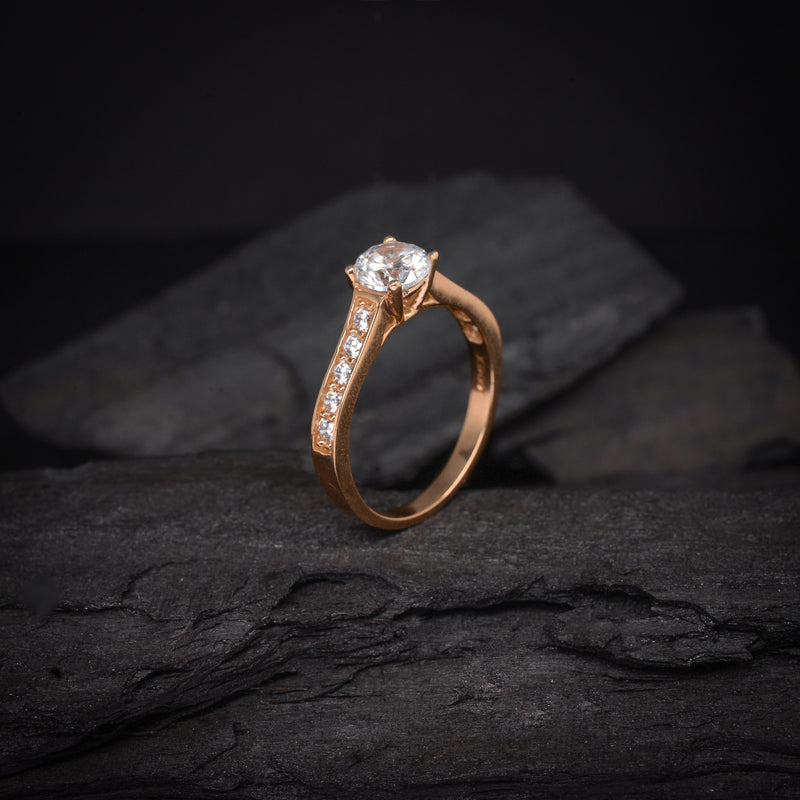 Anillo de compromiso con moissanita de 1 quilate con certificado GRA y 10 diamantes laterales elaborado en oro rosa 14 kilates
