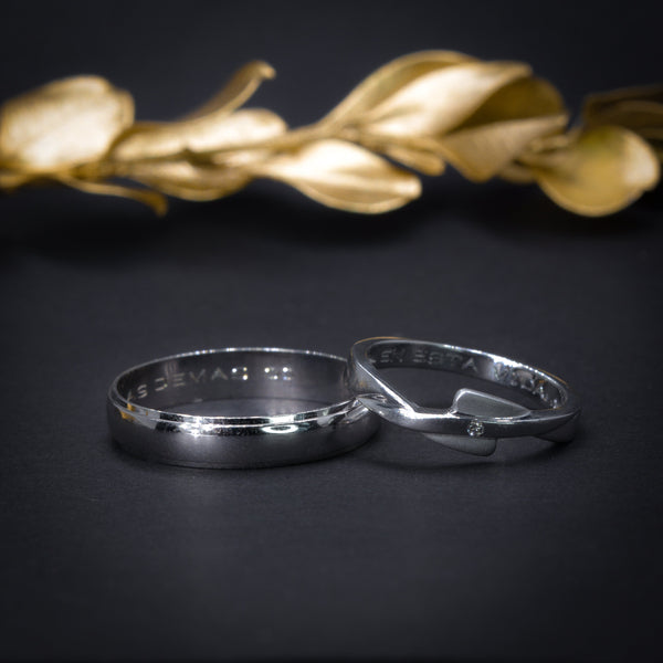 Par de argollas de matrimonio confort sólidas de 4mm y 3mm elaboradas en oro blanco de 18 kilates