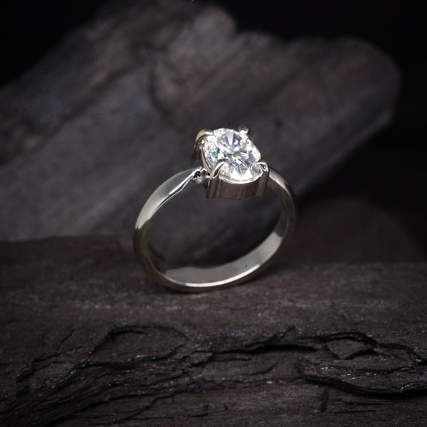 Anillo de compromiso con diamante natural central de 1 quilate con certificación GIA elaborado en oro blanco de 18 kilates