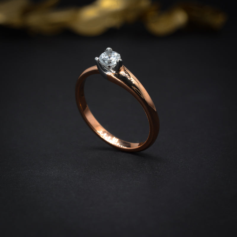 Anillo de compromiso con diamante natural .20ct en oro rosa de 14 kilates