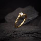 Anillo de compromiso con diamante natural de .22ct elaborado en oro amarillo de 14 kilates