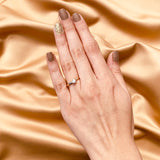 Anillo de compromiso con diamante natural de .30ct con certificación GIA realizado en oro amarillo de 18 kilates